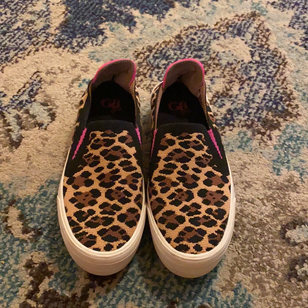 GB girls slip-on leopard shoes size 2